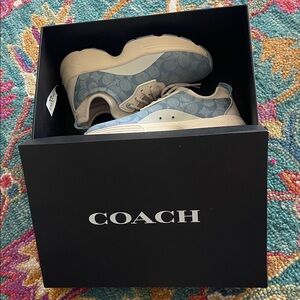 Coach Monogram Low-Top slip on Sneakers in blue and Tan NIB